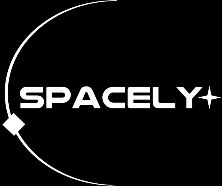 Logo Spacely blanco fondo negro 768x643